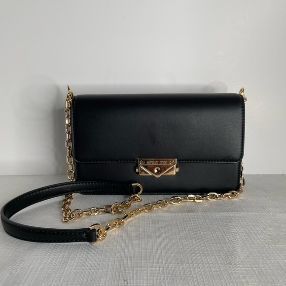 NWOT Michael Kors small handbag - Picture 1 of 3